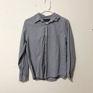 Abercrombie and Fitch gingham collar button down shirt